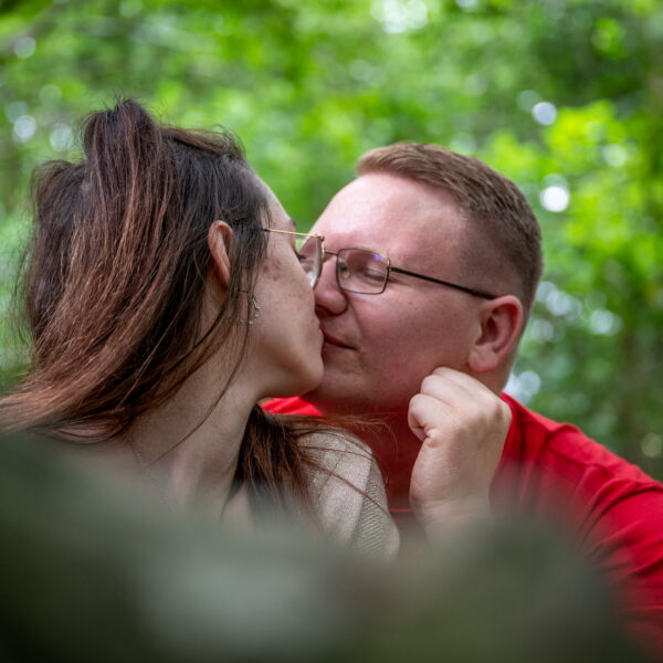 S&eacute;ance en couple de C&eacute;lestine et J&eacute;r&ocirc;me - photographe &agrave; Li&egrave;ge (4)
