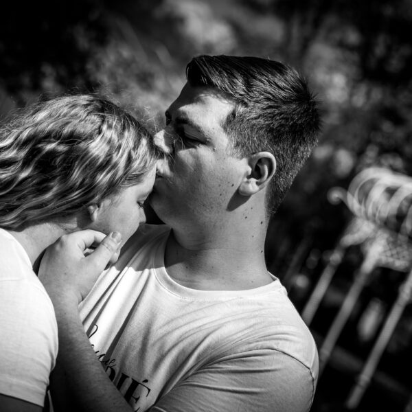 S&eacute;ance en couple de Lauryn et Nicolas - photographe &agrave; Li&egrave;ge (4)
