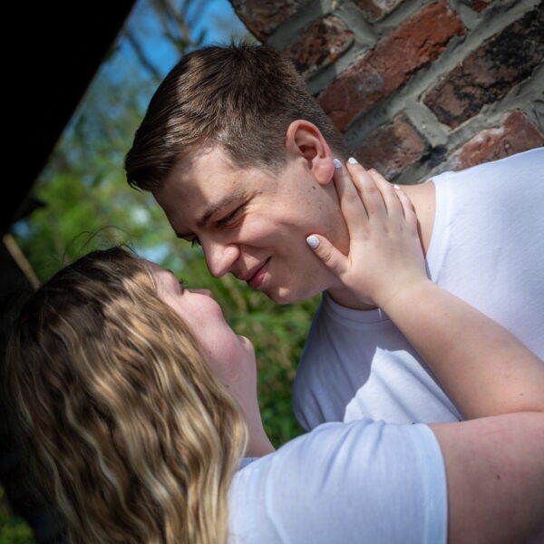 S&eacute;ance en couple de Lauryn et Nicolas - photographe &agrave; Li&egrave;ge (2)