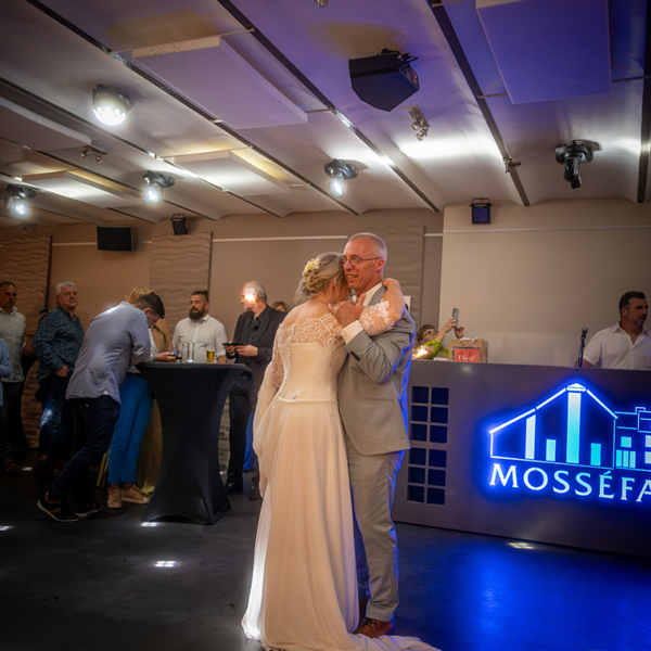 Mariage de Isabelle et Pascal - photographe de mariage &agrave; Li&egrave;ge (64)